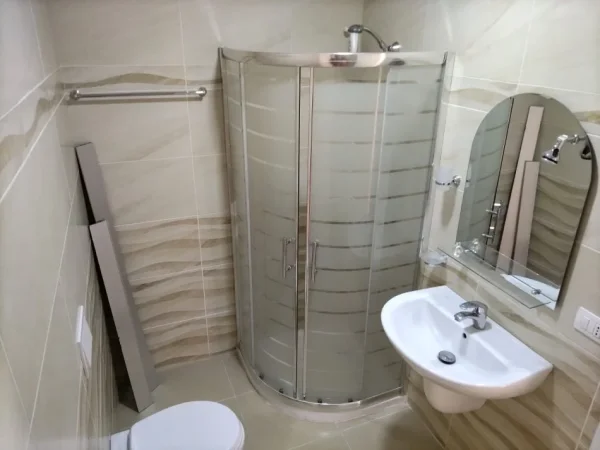 Tirane, jap me qera apartament Kati 3, 2+1+2,90 m² 550 € (Don Bosko,Kompleksi Fiori di Bosko)