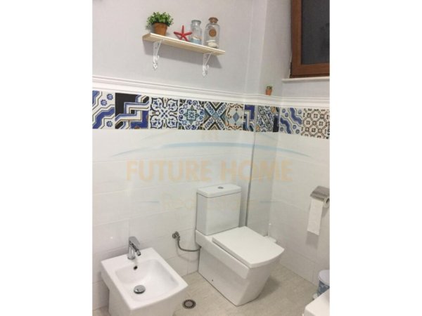 Tirane, jepet me qera 1+1+Ballkon Kati 2, 71 m² 550 € (Rruga e Elbasanit)