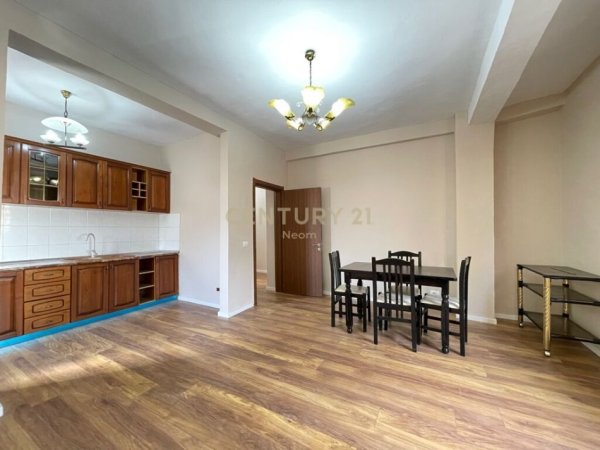 Tirane, shes apartament 2+1+Aneks+Ballkon Kati 4, 105 m² 190.000 € (MYSLYM SHYR)