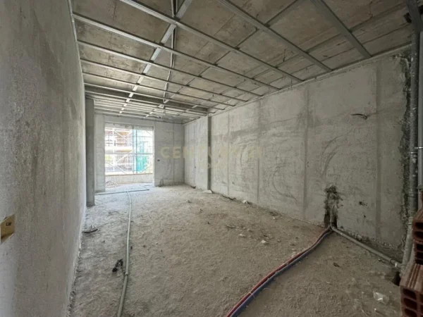 Tirane, shes apartament 2+1+Aneks+Ballkon Kati 2, 100 m² 170.000 € (Bulevardi I Ri)