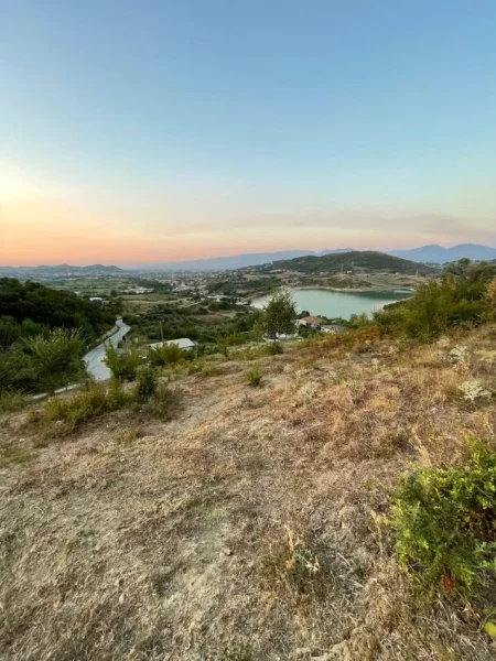 Tirane, shes toke , 4.100 m² 100.000 € 