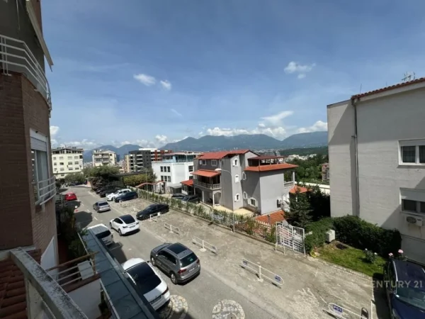 Tirane, shes apartament 2+1+Aneks+Ballkon Kati 3, 90 m² 187.000 € (KODRA E DIELLIT)