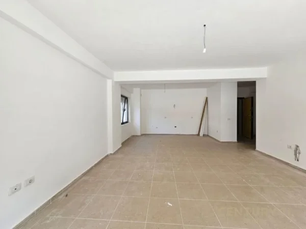 Tirane, shes apartament 3+1+Aneks+Ballkon Kati 3, 144 m² 250.000 € (KODRA E DIELLIT 1)
