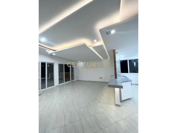 Tirane, shes apartament+verande | Penthouse 2+1+Aneks+Ballkon Kati 6, 172 m² 280.000 € ("Green Terrace", Liqeni i Thate)