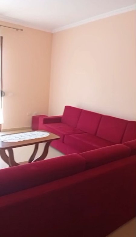 Tirane, jepet me qera apartament 3+1+Ballkon Kati 2, 100 m² 460 € (Rruga 5 Maj , prane shkolles tirana jone)