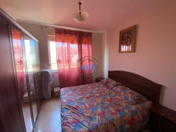 Durres, jepet me qera apartament 1+1+Ballkon Kati 4, 55 m² 230 € (Shkembi Kavajes)