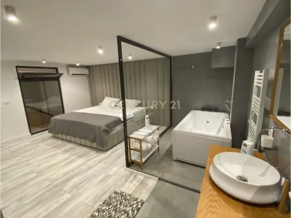 Tirane, jepet me qera apartament 2+1 Kati 1, 100 m² 1.300 € (Islam Alla)