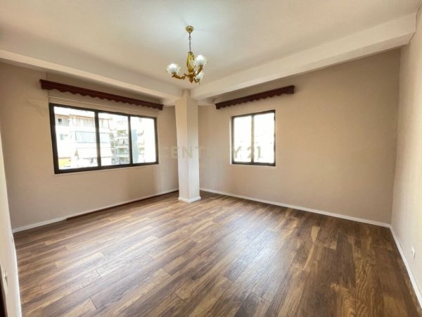 Tirane, jepet me qera apartament 2+1 Kati 4, 105 m² 190.000 € (Myslym shyr)
