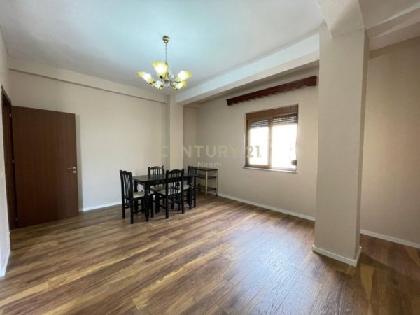 Tirane, jepet me qera apartament 2+1 Kati 4, 105 m² 190.000 € (Myslym shyr)