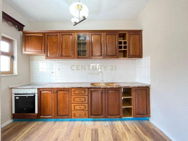 Tirane, jepet me qera apartament 2+1 Kati 4, 105 m² 190.000 € (Myslym shyr)