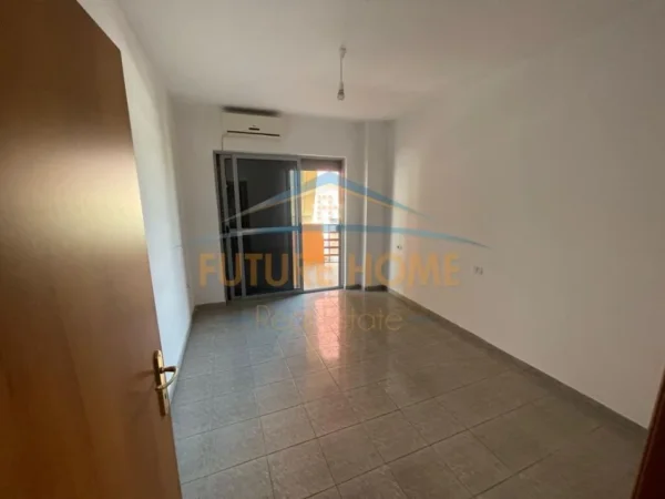 Tirane, shitet apartament 2+1+Ballkon Kati 2, 108 m² 157.000 € (Kodra e Diellit)