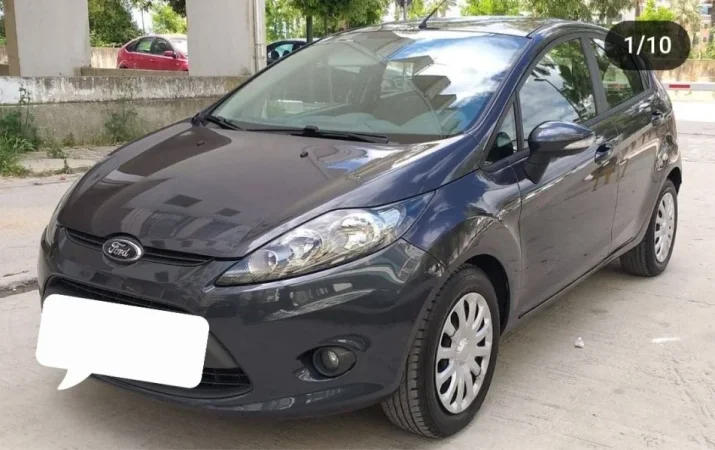 Tirane, shes makine Ford Fiesta Benzin+Gaz, gri metalizato manuale Kondicioner 20.600 km 3.990 €