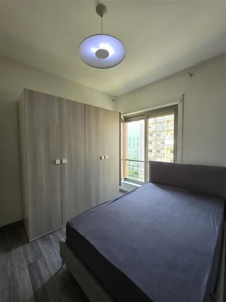 Tirane, jepet me qera apartament 3+1 Kati 7, 140 m² 1.100 € (Delijorgji)