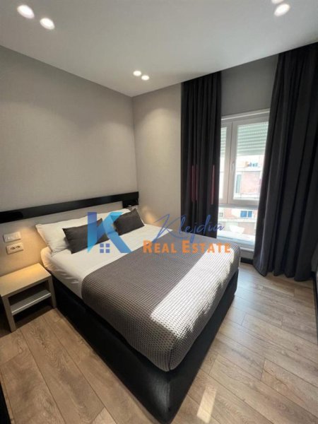 Tirane, jepet me qera apartament 2+1 Kati 4, 64 m² 1.500 € (Rruga e Barrikadave, afer shkolles Lidhja e Prizrenit)
