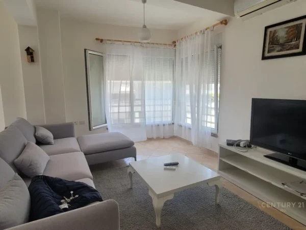 Tirane, shitet apartament 2+1+Ballkon Kati 3, 90 m² 187.000 € (Kodra e Diellit)