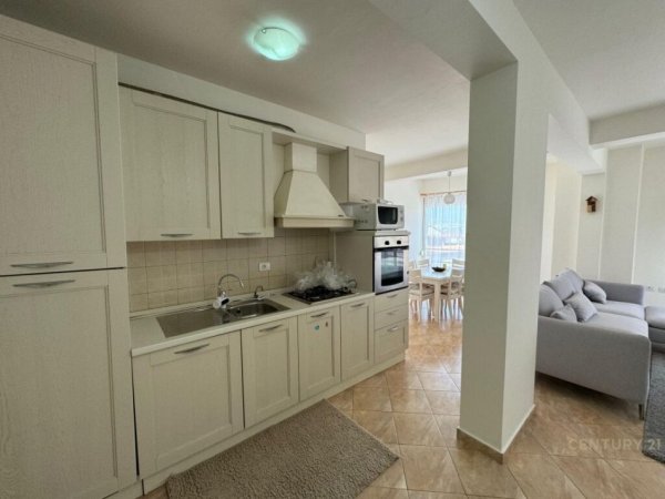 Tirane, shitet apartament 2+1+Ballkon Kati 3, 90 m² 187.000 € (Kodra e Diellit)