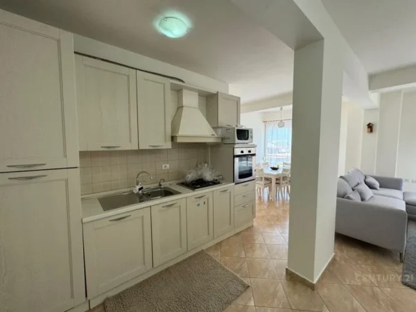 Tirane, shitet apartament 2+1+Ballkon Kati 3, 90 m² 187.000 € (Kodra e Diellit)