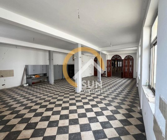 Shkoder, jepet me qera ambjent biznesi Kati 1, 720 m² 500 € (BAHCALLEK, SHKODER)