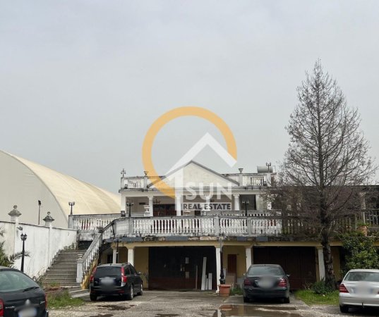 Shkoder, jepet me qera ambjent biznesi Kati 1, 720 m² 500 € (BAHCALLEK, SHKODER)