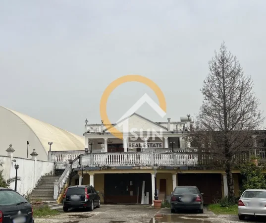 Shkoder, jepet me qera ambjent biznesi Kati 1, 720 m² 500 € (BAHCALLEK, SHKODER)