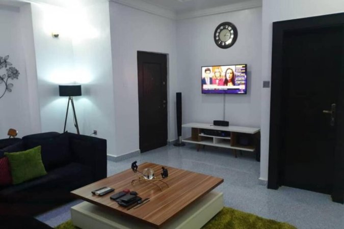 Tirane, jepet me qera apartament 2+1 Kati 6, 100 m² 550 € (Ali Demi)