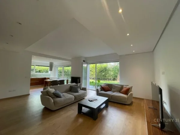 Tirane, jepet me qera apartament 3+1 Kati 1, 128 m² 1.500 € (Long Hill Residence)