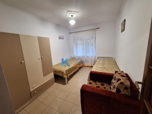 Tirane, jepet me qera apartament 2+1 Kati 2, 74 m² (Rruga Mine Peza, afer Hotel Kruja)