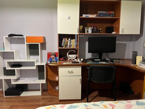 Tirane, jepet me qera Vile 3 Katshe , 375 m² 2.400 € (Sauk)