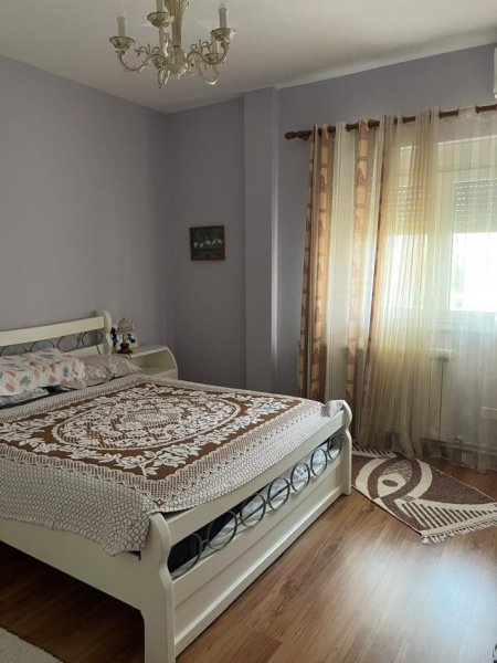 Tirane, jepet me qera Vile 3 Katshe , 375 m² 2.400 € (Sauk)
