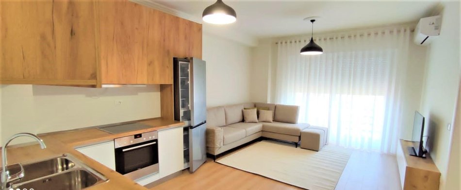 Tirane, jepet me qera apartament 2+1 Kati 7, 90 m² 600 € (Qytet Studenti)