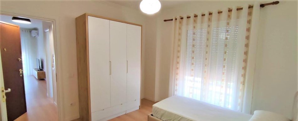 Tirane, jepet me qera apartament 2+1 Kati 7, 90 m² 600 € (Qytet Studenti)