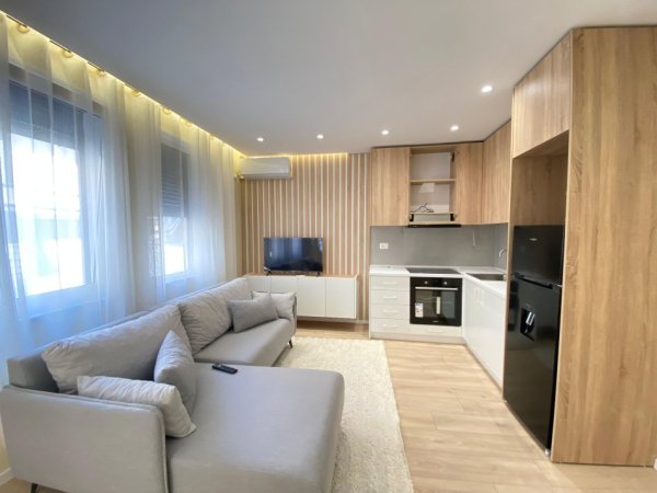 Tirane, shes 1+1+Ballkon Kati 2, 55 m² 125.000 € (Kodra e Diellit)