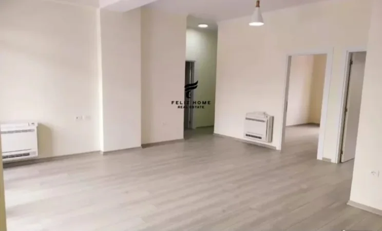 Tirane, jepet me qera dyqan Kati 2, 250 m² 1.700 € (ASTIR)