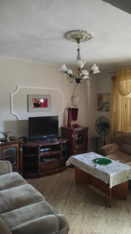 Shqiperi, jepet me qera apartament 2+1+Ballkon Kati 2, 90 m² 450 € (RRUGA E DIBRES)