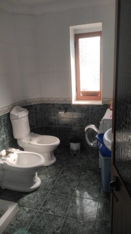 Shqiperi, jepet me qera apartament 2+1+Ballkon Kati 2, 90 m² 450 € (RRUGA E DIBRES)
