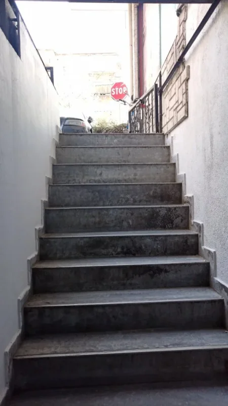 OKAZIOOOON Tirane, shitet ambjent biznesi , Kati -1, 109 m2. (Rr. Irfan Tomini)