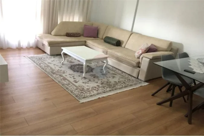 Tirane, shitet apartament 2+1 Kati 9, 73 m² 125.000 € (Rruga 5 Maj)