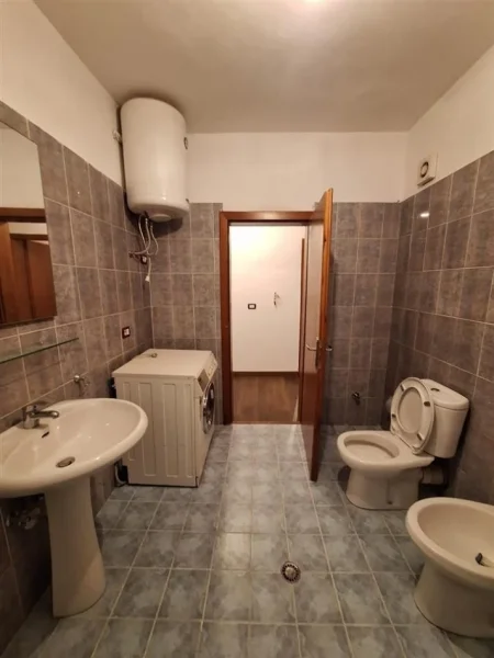 Tirane, shitet apartament 2+1+Ballkon Kati 5, 119 m² 159.000 € (Don Bosko)