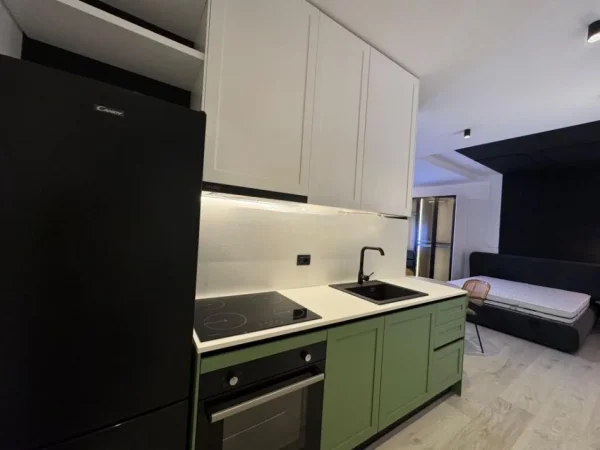 Tirane, shitet garsonier Kati 6, 38 m² 100.000 € (Komuna e Parisit)