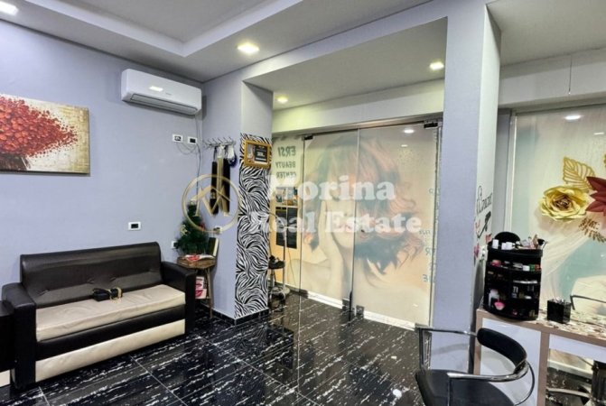 Tirane, shitet dyqan Kati 1, 40 m² 60.000 € (Ali Demi)