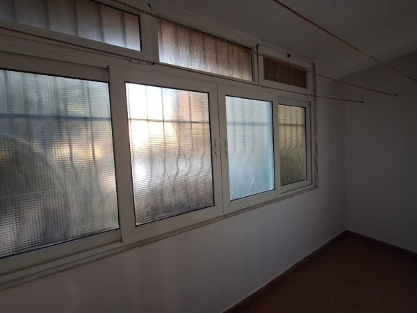 Tirane, jepet me qera apartament 2+1+Ballkon Kati 2, 80 m² 470 € (Rruga Mine Peza ,prane komisariatit nr 03)
