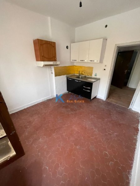 Tirane, shitet apartament 2+1 Kati 3, 66 m² 120.000 € (afer Pazarit te Ri, Rruga Hoxha Tahsim)