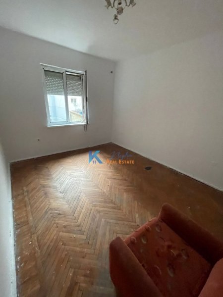 Tirane, shitet apartament 2+1 Kati 3, 66 m² 120.000 € (afer Pazarit te Ri, Rruga Hoxha Tahsim)