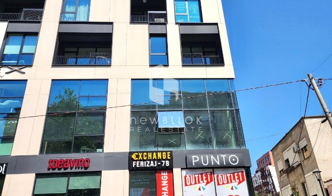 Me Qira: Ambient Biznesi  (151m2)| Buze Rruge - 📍Myslym Shyri , me Fasade Xhami & Pamje nga Rr. Kryesore ( 2000€/muaj Neto ) | K.2  📌 PERSHTATET NE BAZE KLIENTIT**