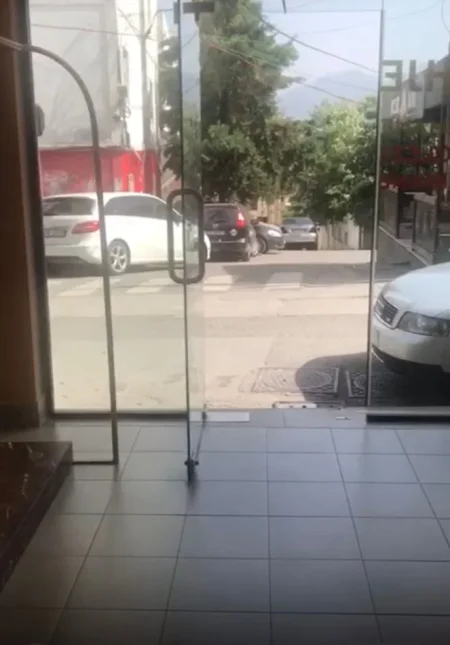 Tirane, jap me qera ambjent biznesi Kati 0, 60 m² 400 € (Rruga Budi, Qyteti Studenti)