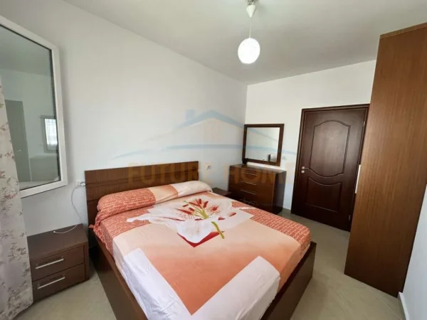 Tirane, shitet apartament 2+1 Kati 8, 81 m² 99.000 € (Unaza e Re)