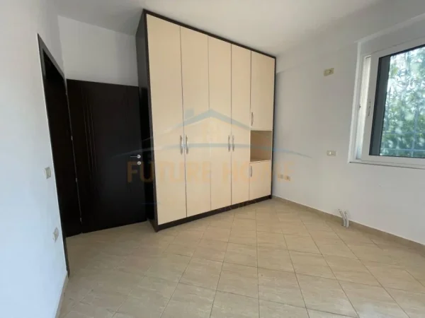 Tirane, shitet apartament 2+1 Kati 0, 89 m² 85.000 € (Shkoze)