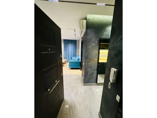 Tirane, jepet me qera apartament 2+1+Ballkon Kati 4, 65 m² 1.500 € (Rruga e Barrikadave)
