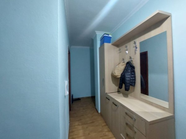 Tirane, jepet me qera 1+1 kati 6 me ashensor 40,000 leke Besim Alla, Misto Mame, Pallatet Çabej)