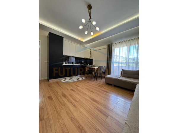 Tirane, shitet apartament 2+1+Ballkon Kati 6, 116 m² 113.000 € (Fresk)